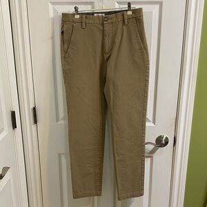 Dockers Slim Fit Tapered Tan Chinos Flat Front Pants Men’s Size 32 Inseam 30